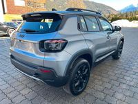 Neu Jeep Avenger 136 PS (100 kW) 2026 Grau SUV