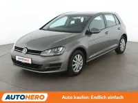 Gebraucht VW Golf VII Comfortline 125 PS (91 kW) 2016 Limestone grey Limousine
