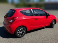 Gebraucht Hyundai i20 Classic 77 PS (56 kW) 2010 Rot Kleinwagen