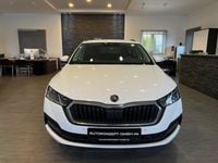 Gebraucht Skoda Octavia 150 PS (110 kW) 2022 Weiß Kombi