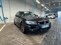 Gebraucht BMW 320 210 PS (154 kW) 2009 Schwarz Kombi
