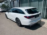 Gebraucht Mercedes E220 Avantgarde 197 PS (144 kW) 2025 Unilack polarweiß Kombi
