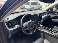 Gebraucht Volvo XC60 Momentum 190 PS (139 kW) 2019 Schwarz SUV