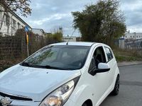 Gebraucht Chevrolet Spark 68 PS (50 kW) 2011 Weiß Kleinwagen