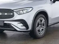 Gebraucht Mercedes GLC200 AMG line 204 PS (150 kW) 2025 Metalliclack hightechsilber SUV