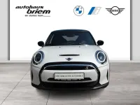 Gebraucht Mini Cooper SE 135 kW (184 PS) 2023 Weiß Kleinwagen