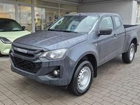 Neu Isuzu D-Max 163 PS (119 kW) 2026 Grau Pickup