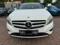 Gebraucht Mercedes A180 122 PS (89 kW) 2013 Calcitweiss  unilack Kleinwagen