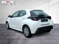 Gebraucht Toyota Yaris Comfort 72 PS (52 kW) 2023 Schneeweiß Kleinwagen