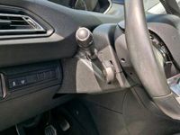 Gebraucht Peugeot 308 Allure 131 PS (96 kW) 2014 Silber Kleinwagen
