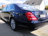 Gebraucht Mercedes S600 517 PS (380 kW) 2009 Blau Limousine