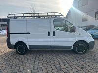 Gebraucht Opel Vivaro 114 PS (83 kW) 2012 Weiß Van / Kleinbus