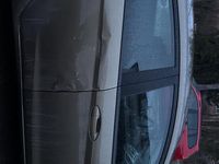 Second-hand Ford Fiesta 82 CP (60 kW) 2011 Auriu Hatchback