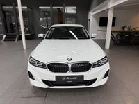 Gebraucht BMW 318 Shadowline 156 PS (114 kW) 2023 Weiß Limousine