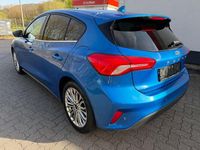 Gebraucht Ford Focus Titanium 125 PS (91 kW) 2019 Blau Limousine