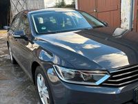 Second-hand VW Passat 110 CP (80 kW) 2018 Albastru Break