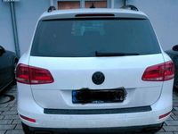 Gebraucht VW Touareg 245 PS (180 kW) 2012 Weiß SUV