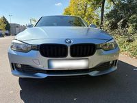 Gebraucht BMW 320 184 PS (135 kW) 2014 Andere farben Limousine
