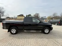 Usado Dodge Ram 345 HP (253 kW) 2006 Preto Pickup