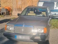 Gebraucht Mercedes E300 180 PS (132 kW) 1987 Gold Kombi