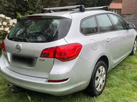 Usata Opel Astra 110 CV (80 kW) 2012 Argento Station wagon