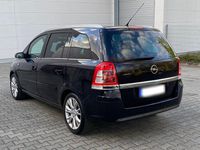 Gebraucht Opel Zafira 150 PS (110 kW) 2010 Schwarz Van / Kleinbus