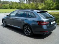 Gebraucht Skoda Superb SportLine 179 PS (131 kW) 2017 Grau Kombi