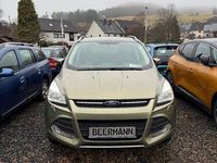 Gebraucht Ford Kuga Trend 150 PS (110 kW) 2013 Grün SUV