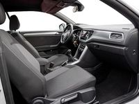 Gebraucht VW T-Roc Cabriolet Active 110 PS (80 kW) 2021 Pure white Cabrio