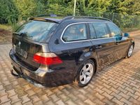 Gebraucht BMW 523 177 PS (130 kW) 2007 Schwarz Kombi