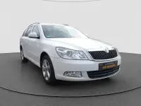 Gebraucht Skoda Octavia Family 140 PS (102 kW) 2011 Weiß Kombi