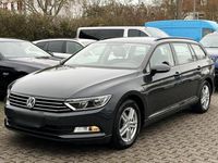 Gebraucht VW Passat 150 PS (110 kW) 2018 Grün Kombi