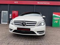 Gebraucht Mercedes B200 136 PS (100 kW) 2012 Weiß Kleinwagen
