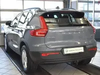 Gebraucht Volvo XC40 Momentum 150 PS (110 kW) 2021 Thunder grey / metallic SUV