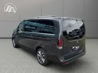 Gebraucht Mercedes V300 237 PS (174 kW) 2024 Grau Van / Kleinbus