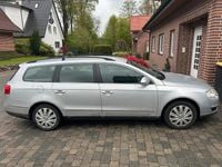 Usata VW Passat 140 CV (102 kW) 2006 Argento Station wagon