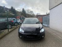 Gebraucht VW Golf VI Team 122 PS (89 kW) 2010 Schwarz Kleinwagen