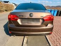 Gebraucht VW Jetta 105 PS (77 kW) 2011 Braun Limousine