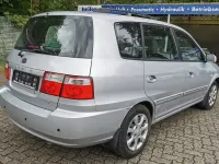 Gebraucht Kia Carens EX 139 PS (102 kW) 2006 Silber Van / Kleinbus