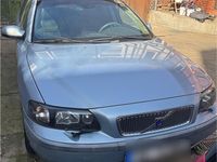 Gebraucht Volvo V70 163 PS (119 kW) 2002 Blau Kombi