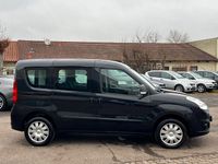 Gebraucht Opel Combo Edition 95 PS (69 kW) 2018 Schwarz Van / Kleinbus