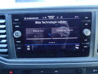 Gebraucht VW Crafter 177 PS (130 kW) 2023 Reflexsilber metallic (metallic) Van