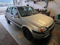 Gebraucht Ford Fiesta 2001 Silber Kleinwagen