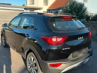 Gebraucht Kia Stonic 101 PS (74 kW) 2024 Schwarz SUV
