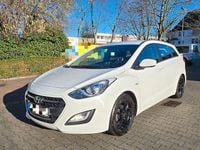 Gebraucht Hyundai i30 120 PS (88 kW) 2017 Weiß Kombi