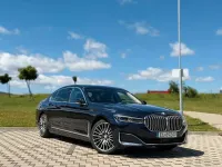 Gebraucht BMW 745e 394 PS (289 kW) 2020 Blau Limousine