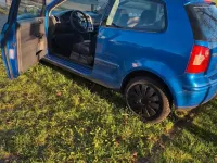 Second-hand VW Polo 80 CP (58 kW) 2004 Albastru Hatchback