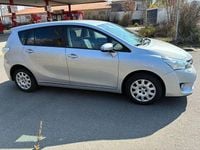 Gebraucht Toyota Verso Edition-S 147 PS (108 kW) 2017 Silber Van / Kleinbus