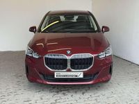Gebraucht BMW 220 170 PS (125 kW) 2025 Piemont rot met. Kombi