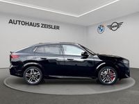 Neu BMW iX2 Performance 230 kW (313 PS) 2025 Saphirschwarz SUV